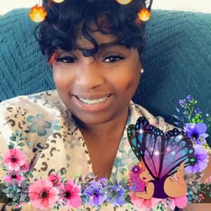 Meet your Posher, Simone